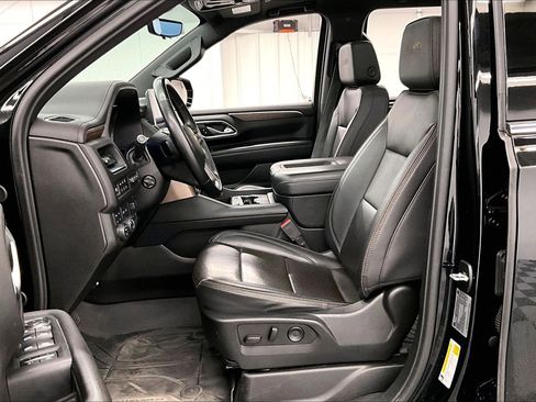 Used 2024 Chevrolet Suburban High Country AWD/4WD image 24