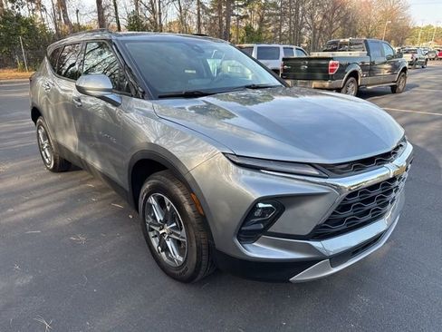 Used 2024 Chevrolet Blazer LT w/ Convenience Package image 6