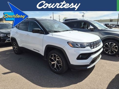 Used 2024 Jeep Compass Limited image 1