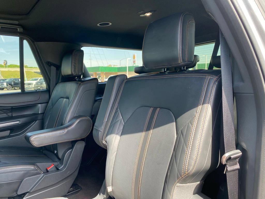 Used 2023 Ford Expedition Max Platinum AWD/4WD image 30