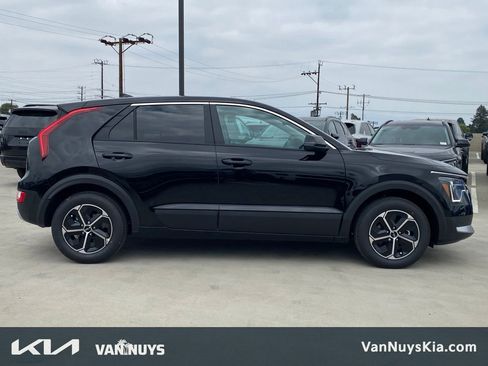 New 2026 Kia Niro LX FWD image 1