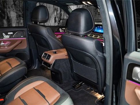 Used 2024 Mercedes-Benz GLS 63 AMG 4MATIC image 18