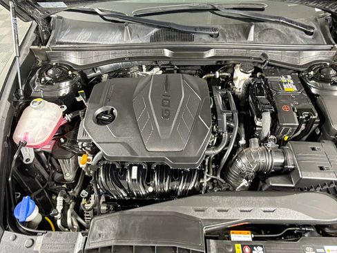 Used 2025 Hyundai Sonata SEL FWD image 32