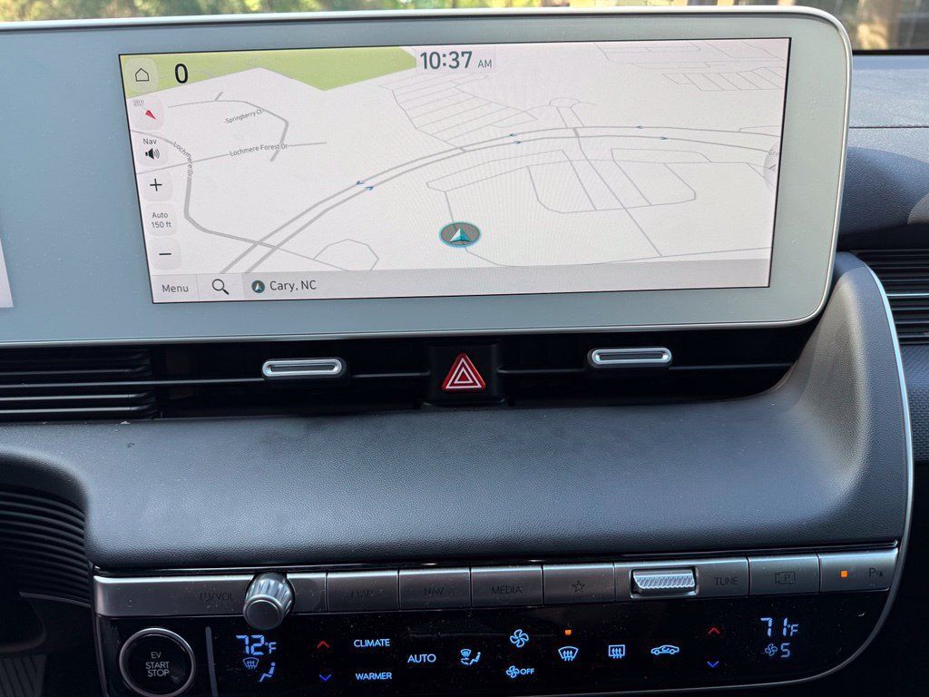 Used 2024 Hyundai Ioniq 5 SEL AWD/4WD image 12