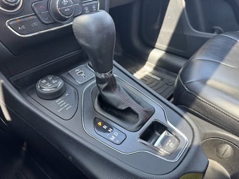 Used 2021 Jeep Cherokee Trailhawk w/ Sun, Sound & Nav Group AWD/4WD image 26