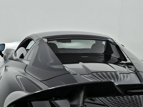 Used 2022 McLaren 765LT image 41