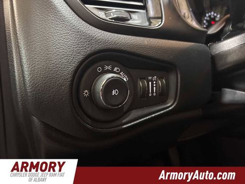 Used 2020 Jeep Renegade Altitude image 12