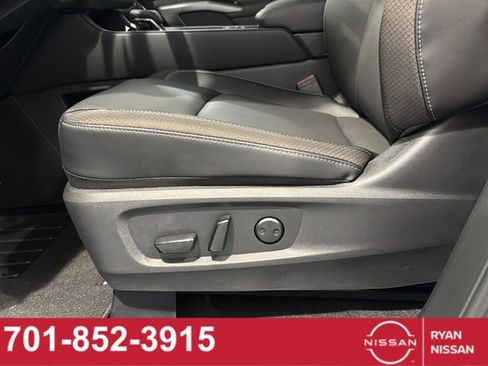 New 2026 Nissan Pathfinder SL AWD/4WD image 36