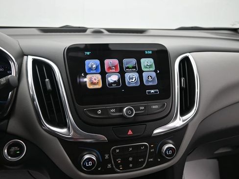 Used 2018 Chevrolet Equinox LT w/ Sun & Infotainment Package FWD image 21