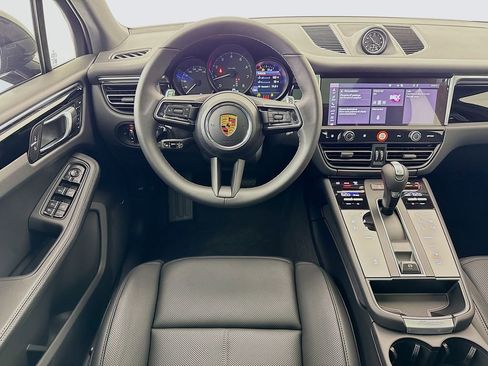 New 2026 Porsche Macan image 27