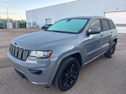 Used 2019 Jeep Grand Cherokee Altitude