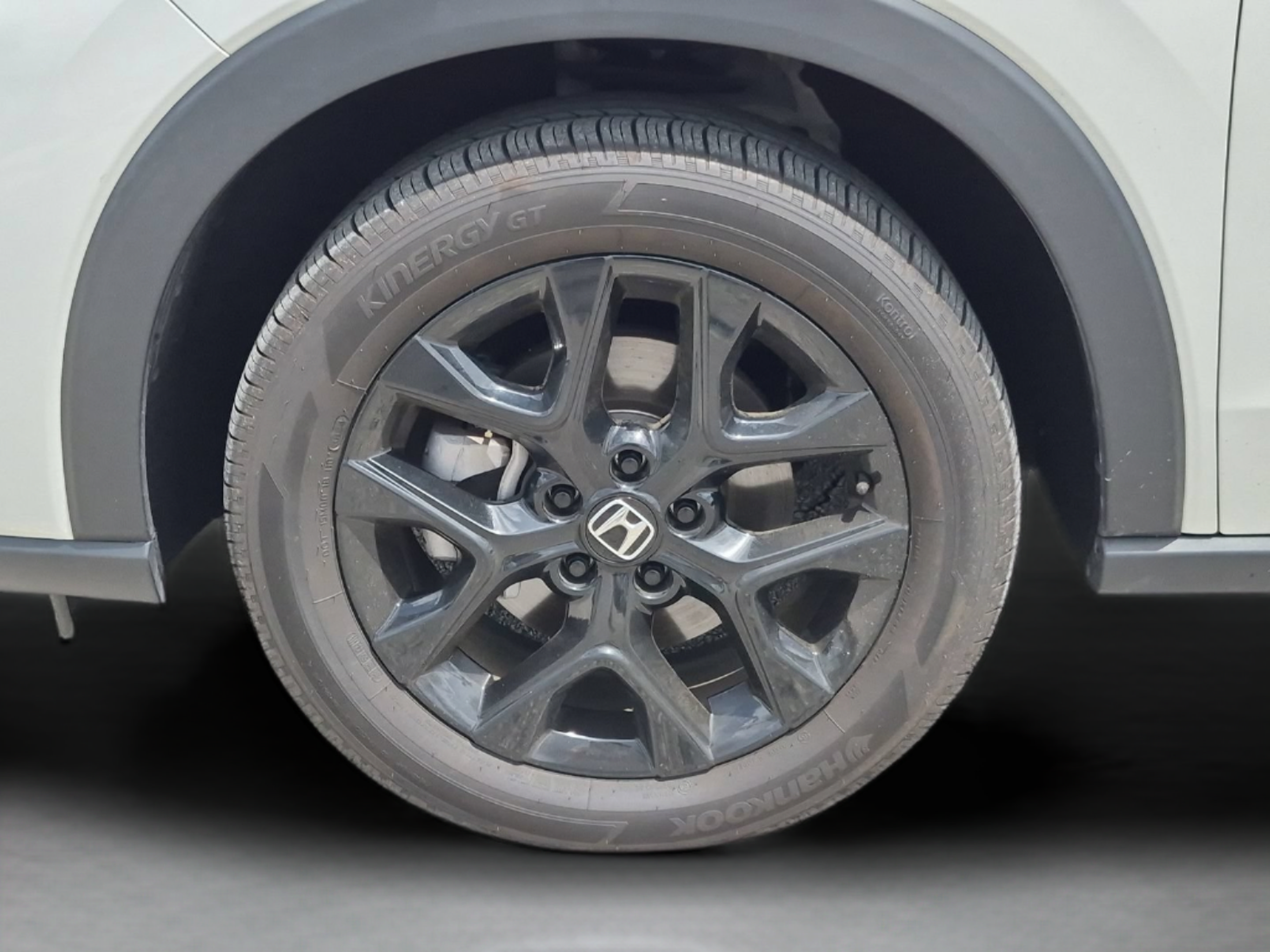 Certified 2024 Honda HR-V Sport image 29