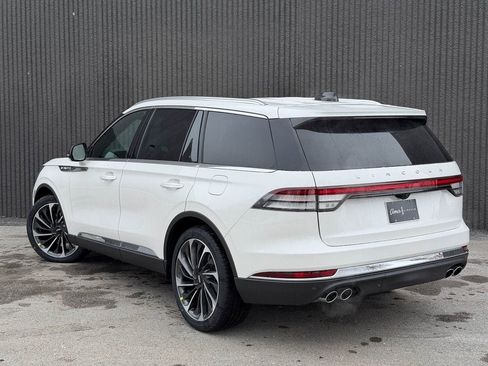 New 2026 Lincoln Aviator Reserve image 4