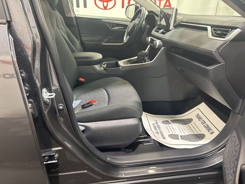 Used 2025 Toyota RAV4 XLE w/ Convenience Package image 11