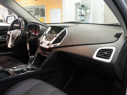 Used 2017 GMC Terrain SLE image 35