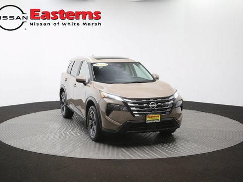 Used 2024 Nissan Rogue SV w/ SV Premium Package FWD image 50
