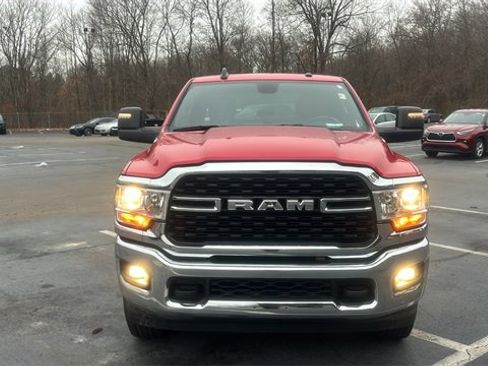 Used 2024 RAM 2500 Big Horn w/ Bed Utility Group image 9