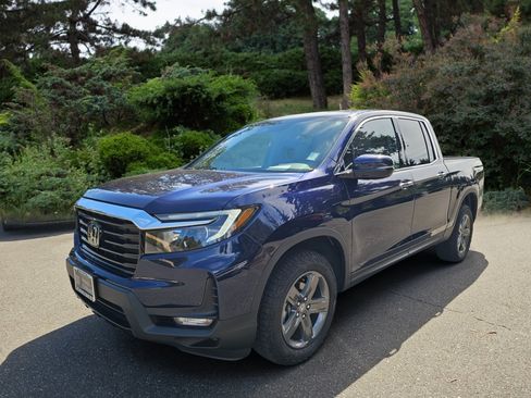Used 2023 Honda Ridgeline RTL-E image 3