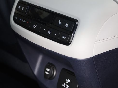 Used 2024 Hyundai Palisade Calligraphy AWD/4WD image 17