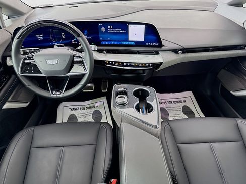 Used 2025 Cadillac Optiq Sport 1 AWD/4WD image 27