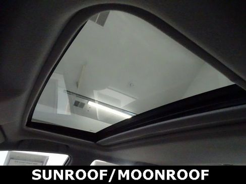 Used 2009 Toyota Camry XLE image 10