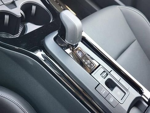 New 2026 Toyota Prius Plug-In Hybrid FWD image 15