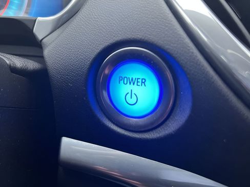 Certified 2017 Chevrolet Volt Premier w/ Driver Confidence II Package image 16