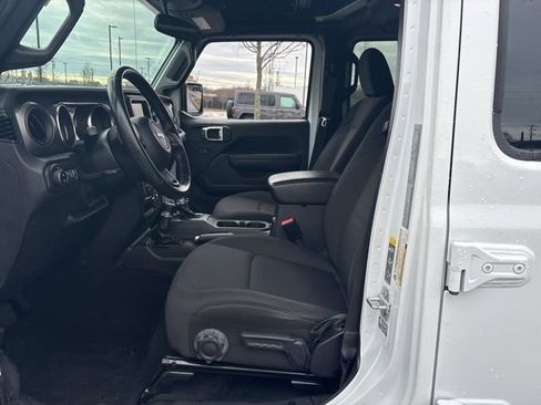 Used 2022 Jeep Gladiator Sport image 22
