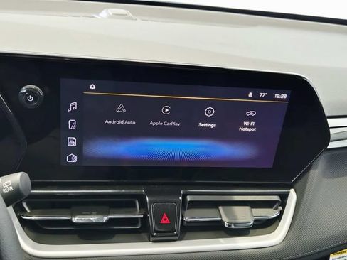 New 2026 Chevrolet TrailBlazer LT w/ Driver Confidence Package FWD image 17