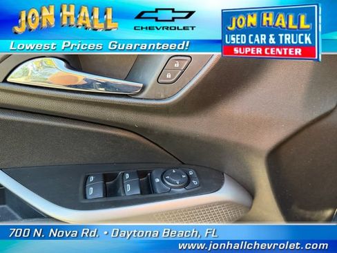 Used 2024 Chevrolet Trax LS w/ LS Convenience Package FWD image 15