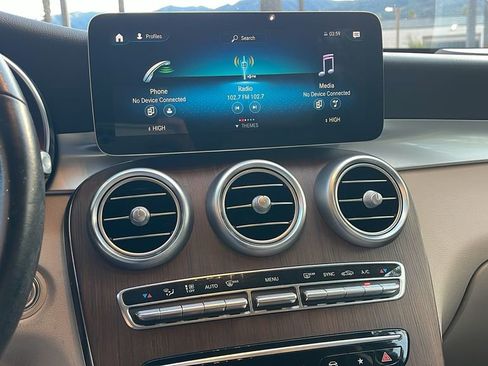 Used 2021 Mercedes-Benz GLC 300 image 18