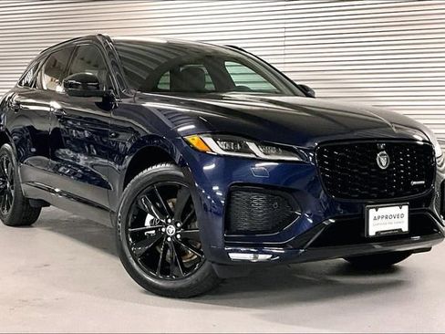 Certified 2025 Jaguar F-PACE R-Dynamic S image 12