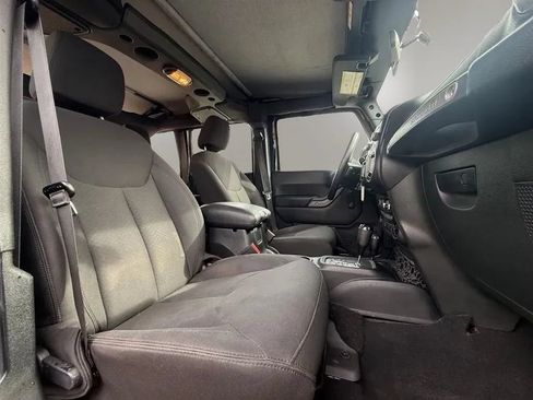 Used 2016 Jeep Wrangler Unlimited Sport AWD/4WD image 20