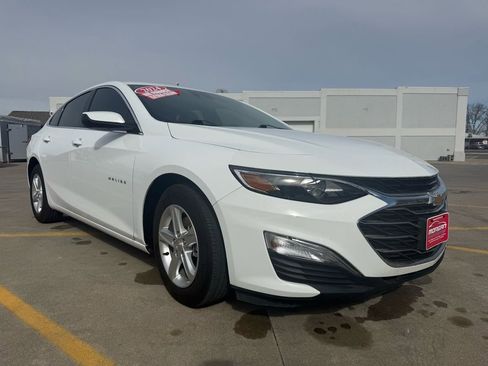 Used 2024 Chevrolet Malibu LS w/ Driver Confidence Package image 1