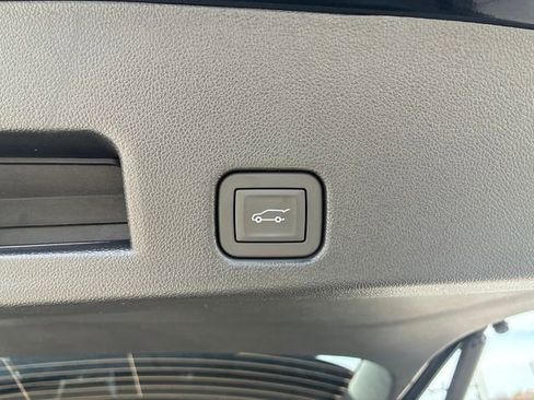 New 2026 Chevrolet Traverse High Country w/ LPO, Floor Liner Package image 15