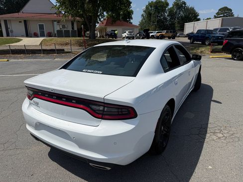 Used 2023 Dodge Charger SXT RWD image 18