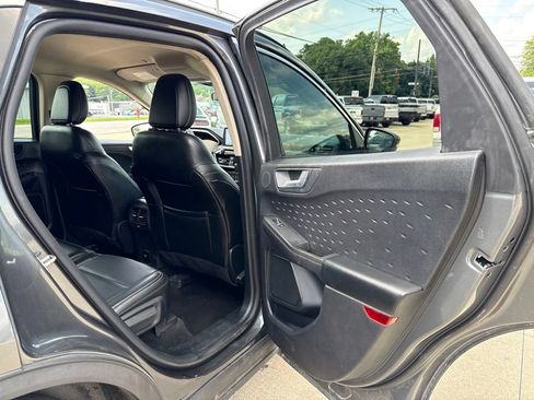 Used 2020 Ford Escape Titanium AWD/4WD image 47