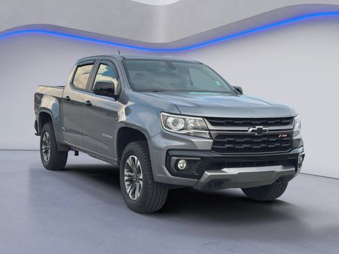Used 2022 Chevrolet Colorado Z71 AWD/4WD image 5