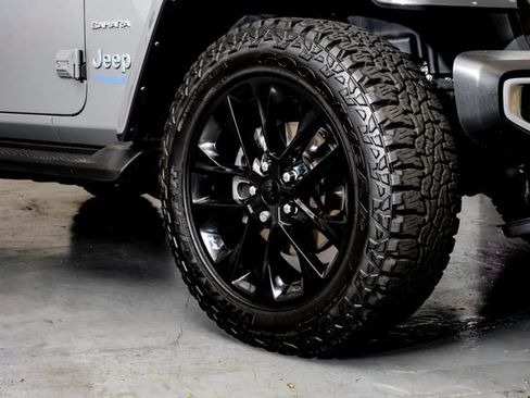 Used 2021 Jeep Wrangler Unlimited Sahara AWD/4WD image 48