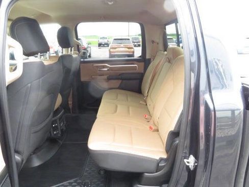 Used 2019 RAM 1500 Big Horn AWD/4WD image 11