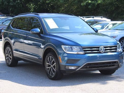 Used 2018 Volkswagen Tiguan SE FWD image 1