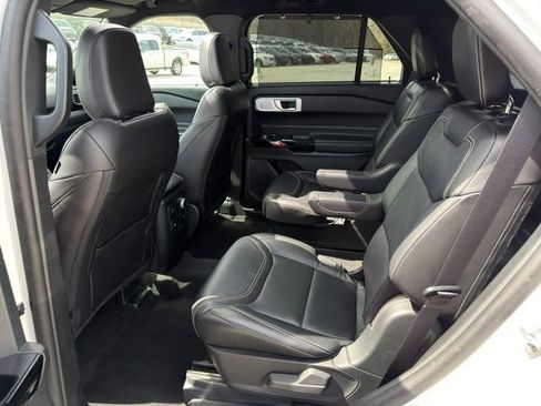 Used 2023 Ford Explorer ST w/ Equipment Group 401A image 14