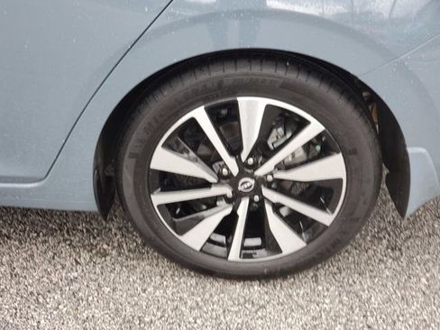 Certified 2025 Nissan Sentra SV w/ SV Premium Package FWD image 10