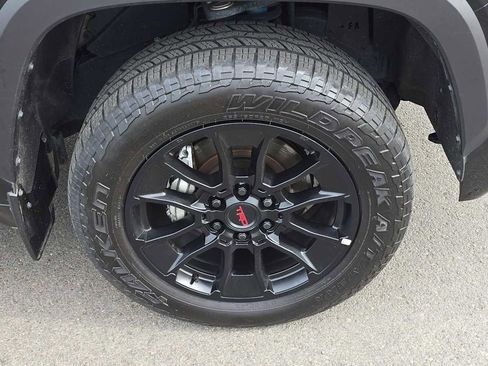 Certified 2025 Toyota Tundra Limited w/ TRD Off-Road Package AWD/4WD image 10