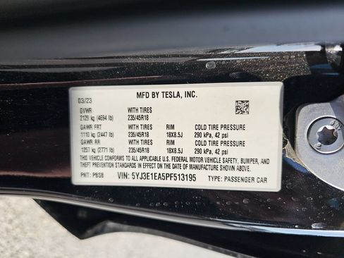 Used 2023 Tesla Model 3 Standard Range RWD image 37