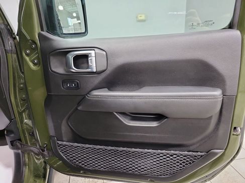 Used 2021 Jeep Wrangler Unlimited Rubicon image 23