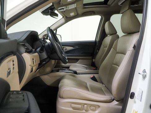 Used 2022 Honda Pilot Touring image 20