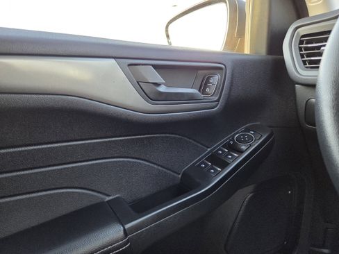 Used 2025 Ford Escape Active image 37