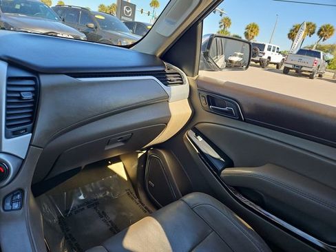 Used 2016 GMC Yukon SLT image 10