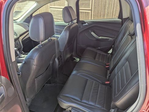 Used 2017 Ford Escape SE w/ SE Leather Comfort Package AWD/4WD image 21
